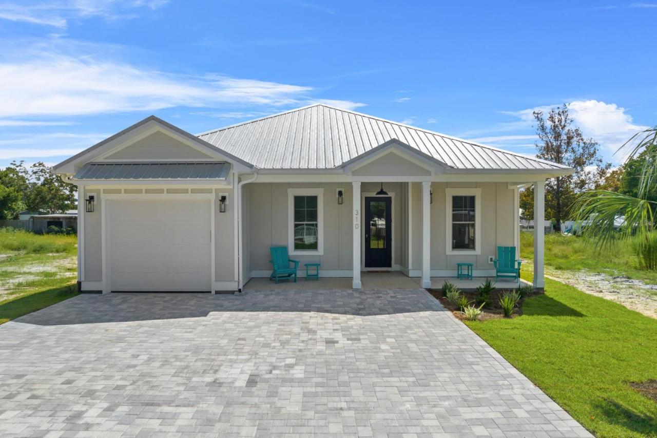 Brand New Home With In-Ground Pool, Four Houses From Beautiful Laguna Beach パナマシティービーチ エクステリア 写真