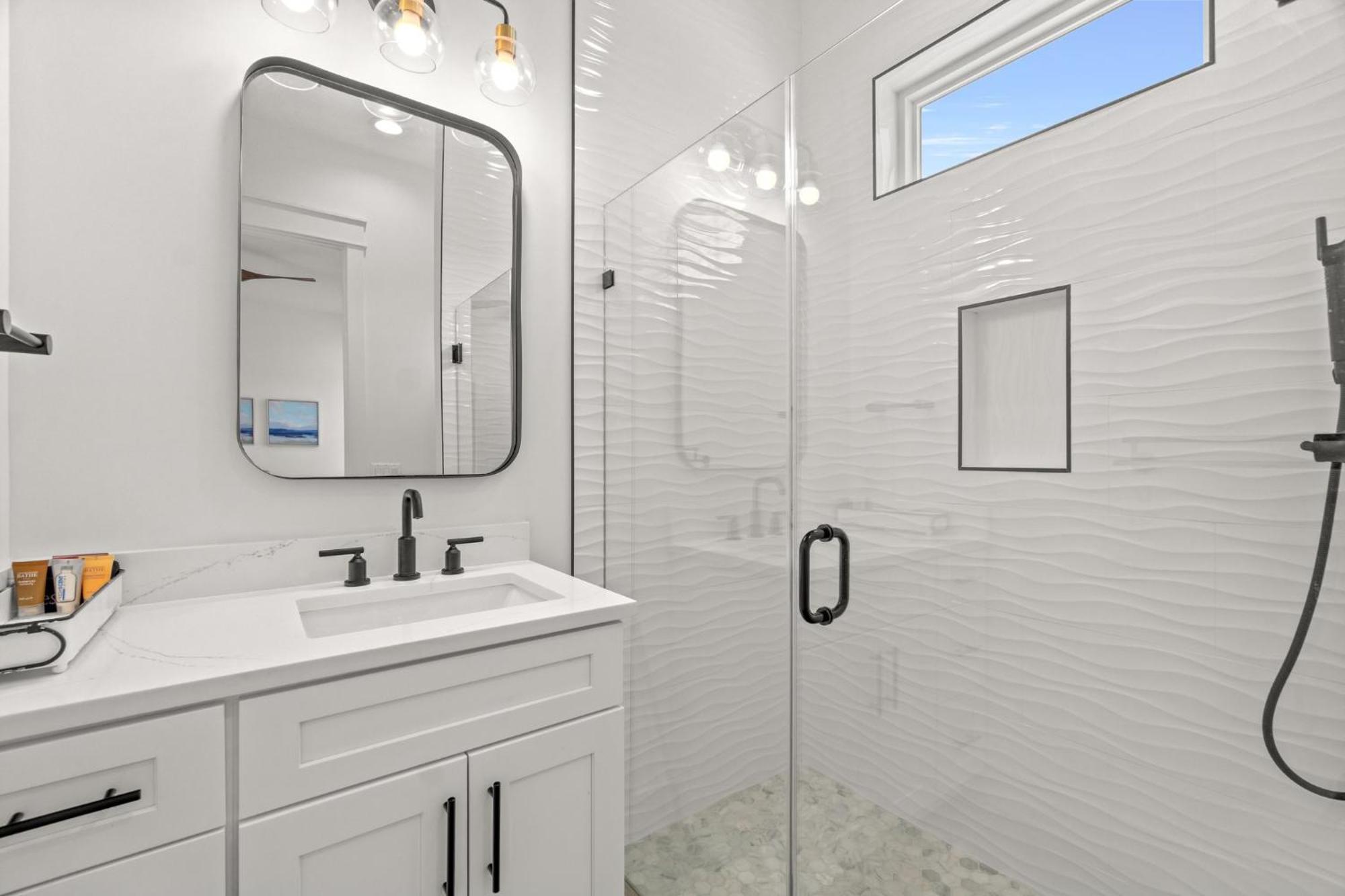 Brand New Home With In-Ground Pool, Four Houses From Beautiful Laguna Beach パナマシティービーチ エクステリア 写真